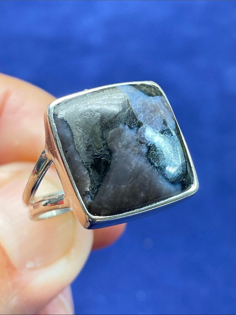 MYSTIC MERLINITE CRYSTAL.IN SOLID STERLING SILVER 925 RING SIZE 9